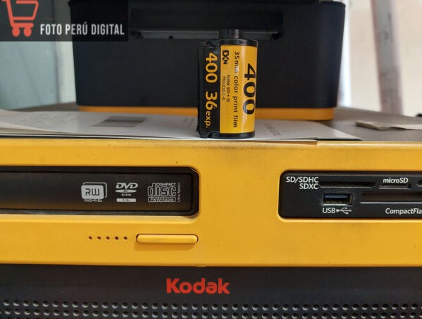 Servicio de Revelado de Rollos Fotográficos