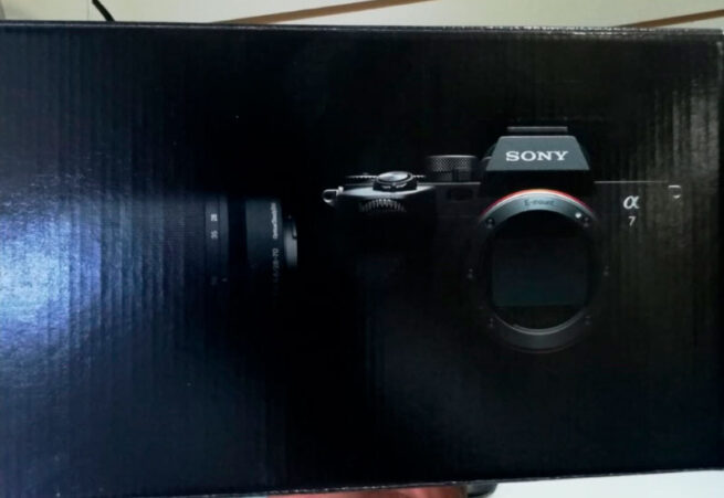 Sony Alpha a7 IV Mirrorless Cámara con FE 28-70mm f/3.5-5.6 OSS - Imagen 3