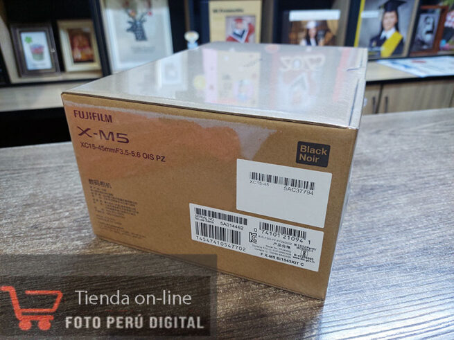 Cámara Digital FUJIFILM X-M5 (Black) + Lente FUJIFILM XC 15-45mm F3.5-5.6 OIS PZ - Imagen 8