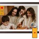 Marco de Fotos Digital KODAK 15.6" WiFi – Pantalla Táctil IPS Full HD, 64GB, Acabado Madera